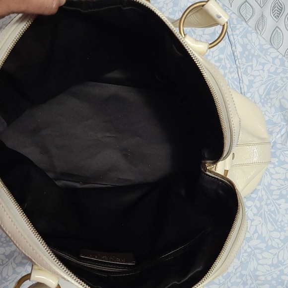 Yves saint laurent - Picture 8 of 8